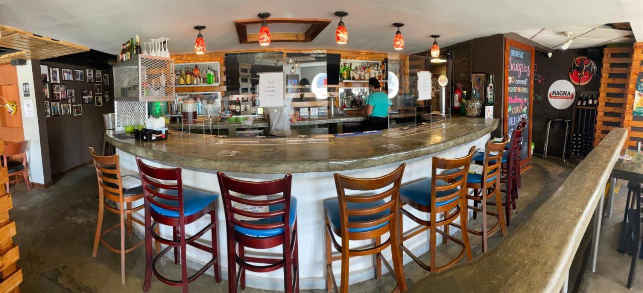 Coral By The Sea Hotel Carolina Luaran gambar
